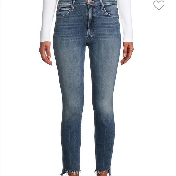 MOTHER Denim - HOST PICK 💕 MOTHER the vamp fray jeans
